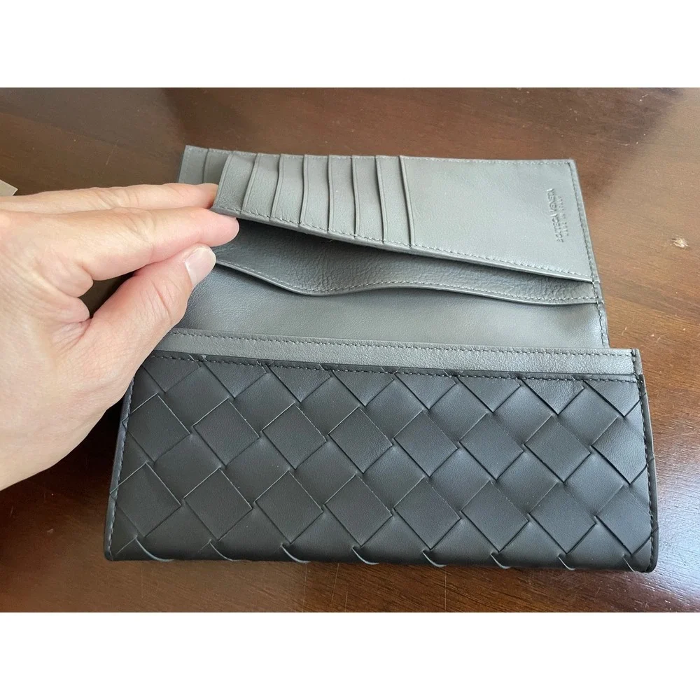 Bottega Veneta 609402‎ Leather Large weave intrecciato Black and Gray Wallet